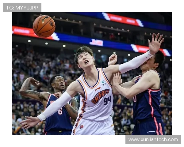 巴黎主场激战雷恩两队火力全开鏖战九十分钟胜负难分