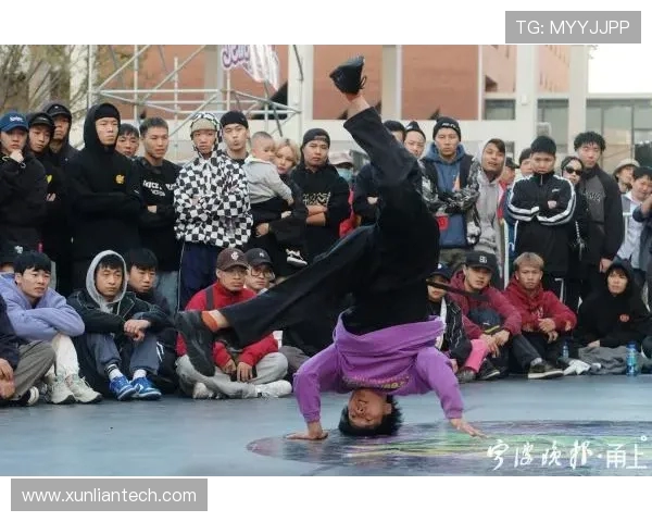 全国街舞大赛点评重庆攀岩队战术表现引发热议与思考 全国街舞大赛点评重庆攀岩队战术表现引发热议与思考