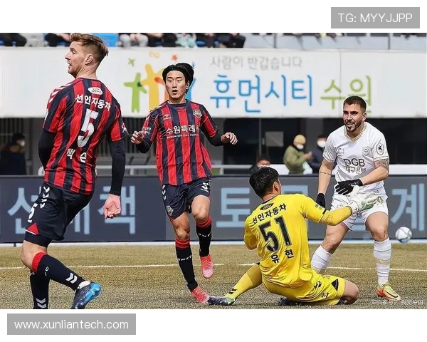 墨胜利与首尔FC的激烈对决揭示足球战术的博弈与魅力